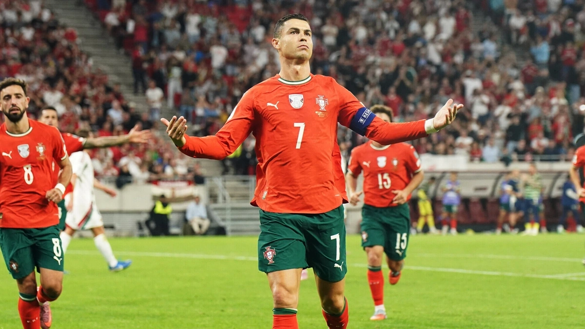 40 yaşlı Ronaldu Portuqaliya yığmasının oyunlarına çağırıldı