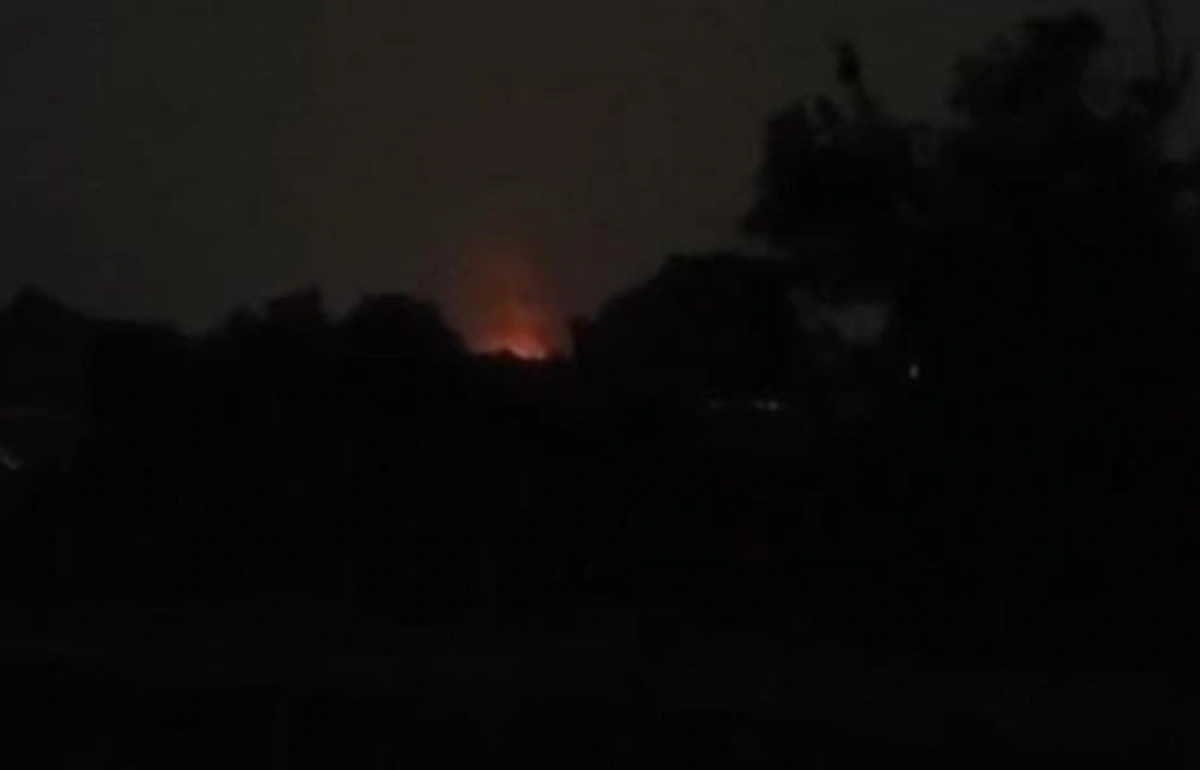 İndoneziyanın sahillərinə böyük meteorit düşdü - VİDEO