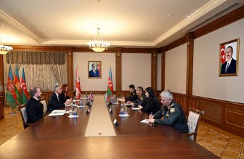 Zakir Həsənov Britaniya səfiri ilə görüşüb - FOTO