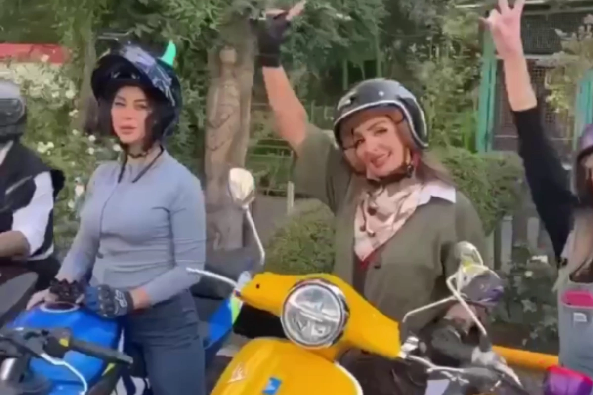 İranda motosiklet sürən qadınların sayı artmaqdadır - VİDEO