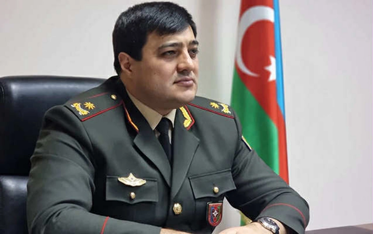FHN-in kapitanı generalın bir milyon manatını ələ keçirib