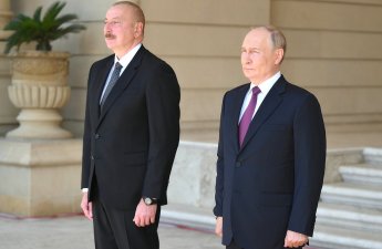 Алиев и Путин начали переговоры в Душанбе