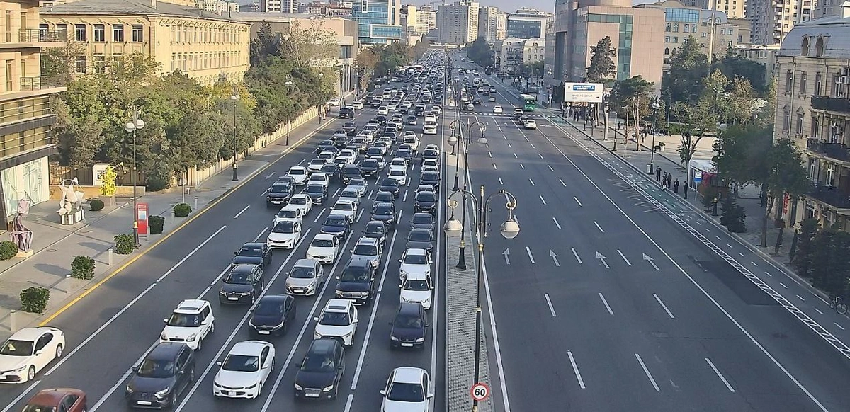 Bakının bu küçələrində sıxlıq var - SİYAHI