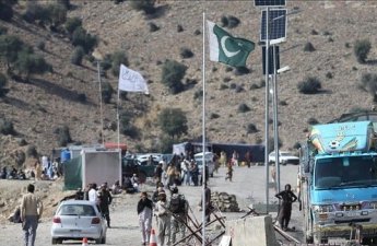 Pakistan Əfqanıstanla sərhədini bağladı