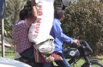 Motosiklet və mopedlə yük aparmaq qadağan edilir
