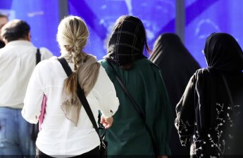 İranlı milyonçu qadın Bakıda aldadılıb - “3 milyonumu mənimsəyiblər”