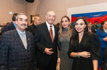 Leyla və Arzu Əliyevalar Berlində sərgidə iştirak etdi - FOTOLAR