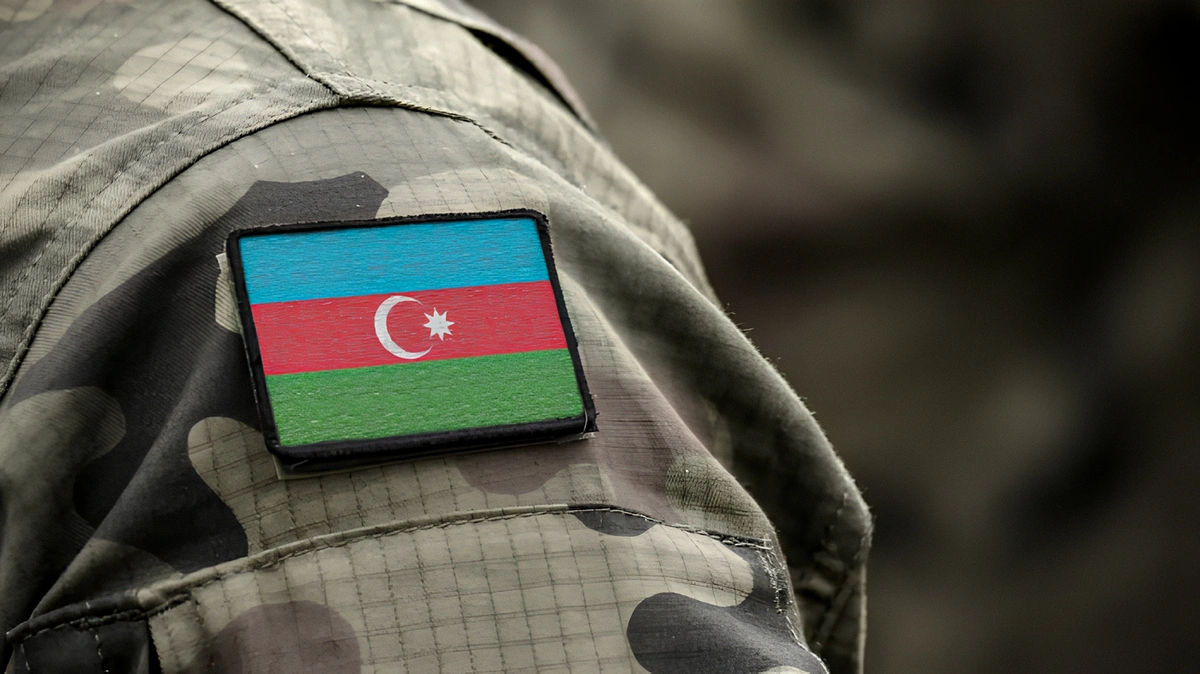 Hərbi qulluqçuların təhsillə əlaqədar sərəncamda olma müddətlərinə dəyişiklik edilir
