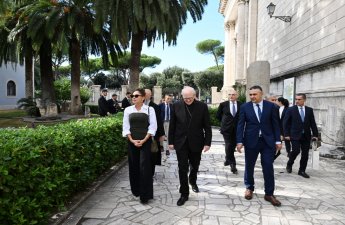Mehriban Əliyeva Vatikanda Müqəddəs Pavel Bazilikasında həyata keçirilən bərpa işləri ilə tanış olub - FOTO