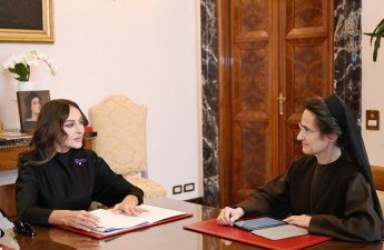 Mehriban Əliyevanın Vatikan şəhər-dövlətinin qubernatorluğunun prezidenti ilə görüşü olub - FOTO