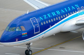 AZAL: Совершивший аварийную посадку в Пулково самолет прошел плановый технический осмотр