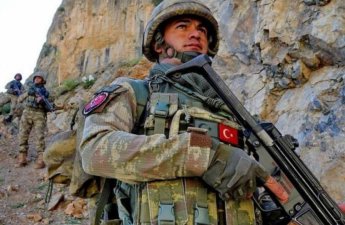 Türk əsgəri daha 2 il Livanda xidmət aparacaq