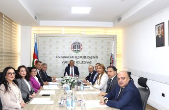 İki vəkilin fəaliyyəti dayandırıldı, dördünə xəbərdarlıq edildi - FOTO