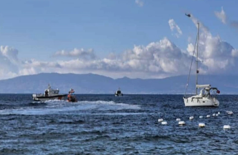 Qanunsuz miqrantları daşıyan qayıq batıb - Çox sayda ölənlər var