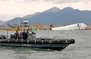 В Гонконге из воды достали 