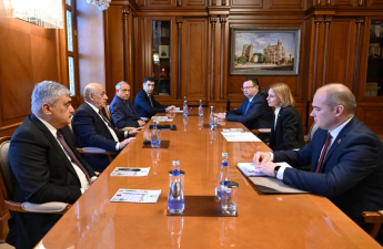 Əli Əsədov Belarusun Baş nazirinin müavini ilə görüşüb