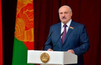 Лукашенко: Нужно остановить гонку вооружений, а не смотреть через прицел автомата