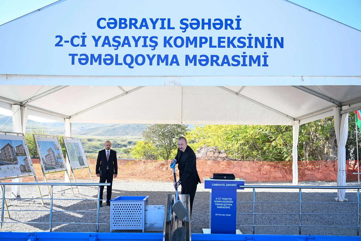 Cəbrayıl şəhərində ikinci və üçüncü yaşayış komplekslərinin təməli qoyuldu - FOTO