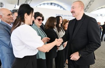 Prezident Məmmədbəyli və Ağalı kəndlərinin sakinlərinə mənzillərin açarlarını təqdim etdi - FOTOLAR