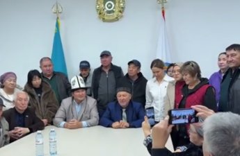 Казахи хотят учиться на родном, а не на русском языке