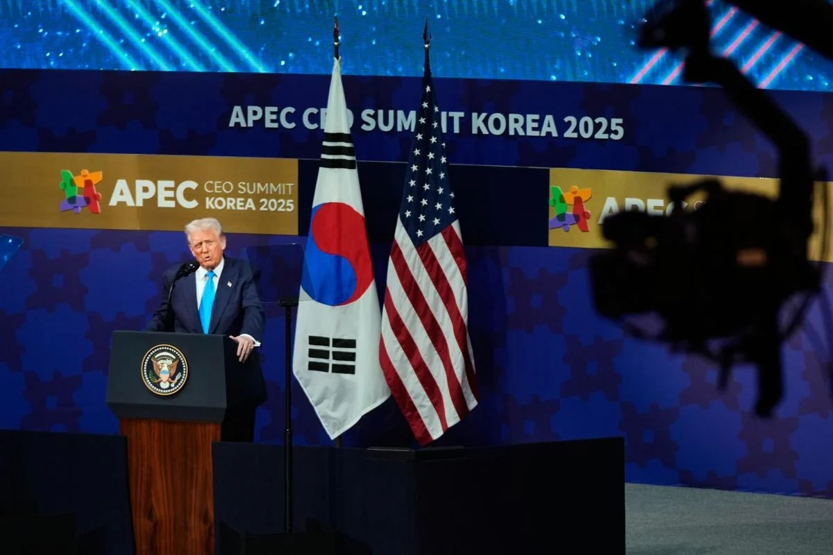 Trampı Cənubi Koreyada 