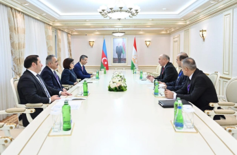 Sahibə Qafarova Tacikistan Ali Məclisi Nümayəndələr Palatasının sədri ilə ikitərəfli əlaqələri müzakirə edib