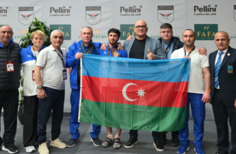 Azərbaycan idmançısı Avropa birinciliyində 3 medal qazandı