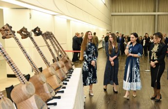 Heydər Əliyev Fondunun dəstəyi ilə alınan musiqi alətlərinin təqdimatı olub - FOTO