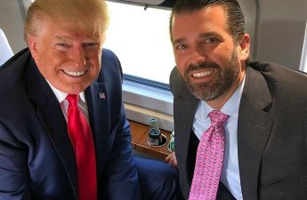 Tramp Azərbaycanın Konstitusiya günündə Ermənistana gələcək... -