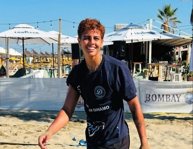 Qadın voleybolçunun cinsiyyəti şübhə yaratdı, yarışlardan kənarlaşdırıldı - FOTO