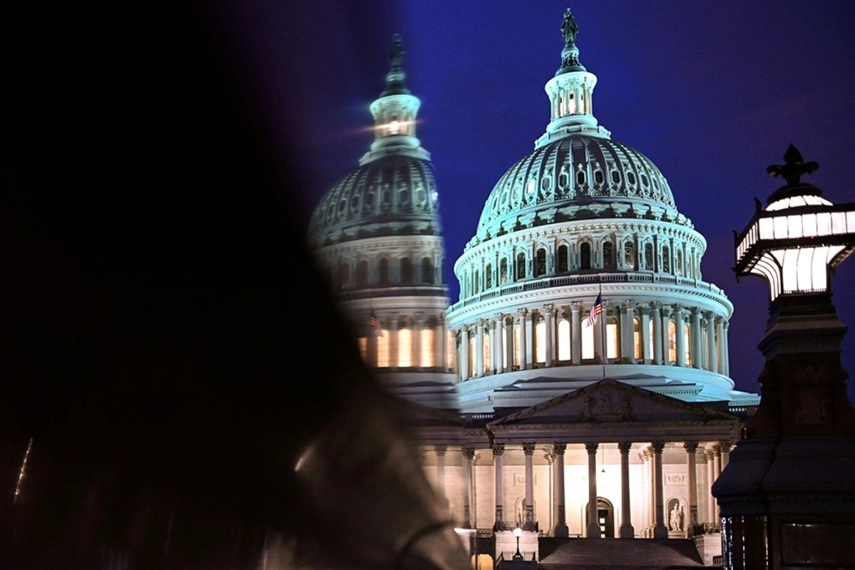 Donald Trampdan şatdaunla bağlı qərar
