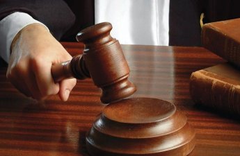 İşlədiyi şirkətdən 800 min manat mənimsəyən qadına HÖKM OXUNDU