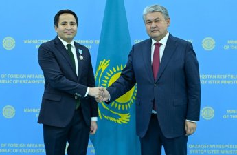 Qazaxıstanın Azərbaycandakı səfiri Alim Bayel 