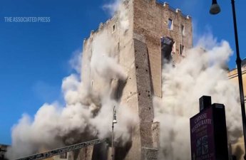 Romada tarixi bina uçdu - Xəsarət alanlar var - VİDEO