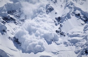 Qar uçqunu baş verdi - Ölənlər və itkin düşənlər var