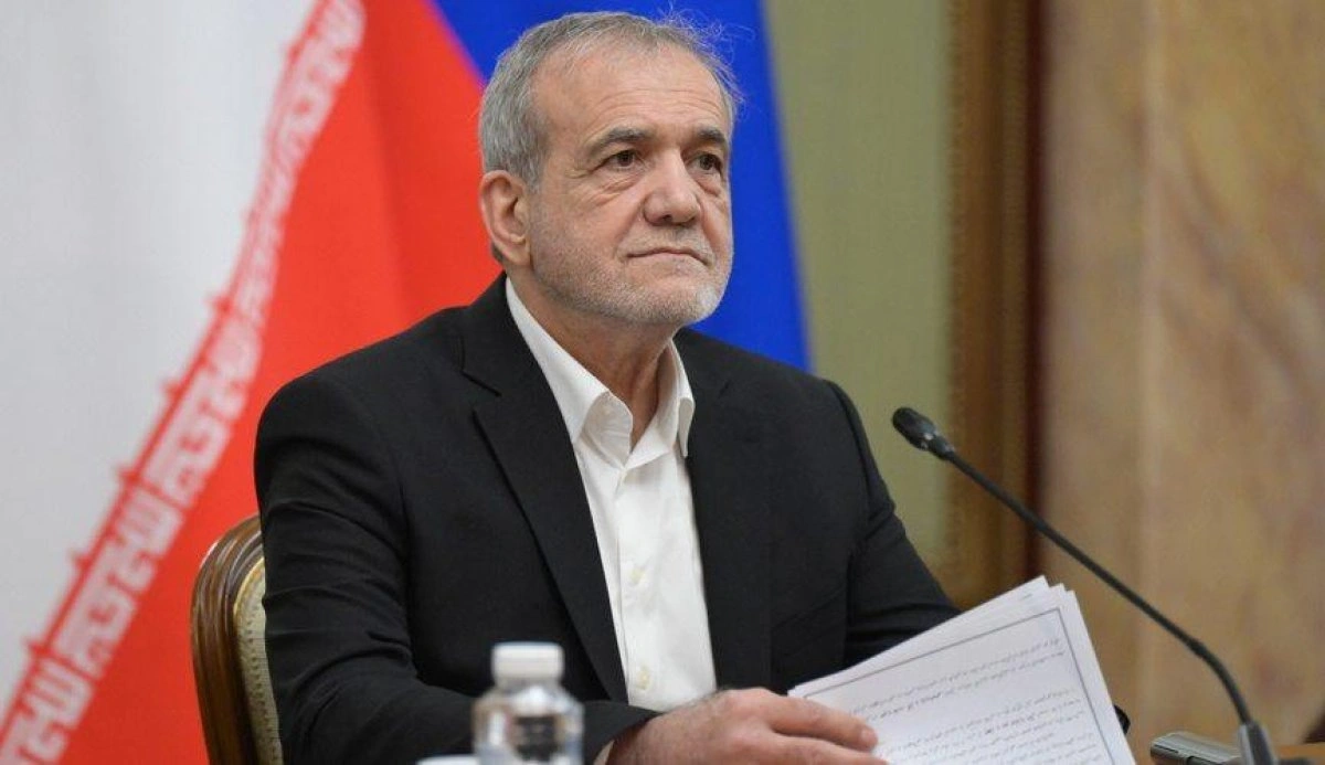 İran prezidenti maaşının bir hissəsini məktəblərin tikintisi üçün ianə edib