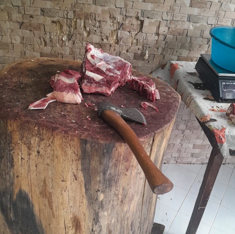 712 heyvan kəsimi və ət satışı mağazası cəzalandırılıb - FOTO