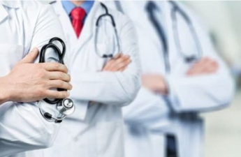 Tibbi səhlənkarlıq yenidən gündəmdə -  Həkimlər niyə həbs olunmur ? - Araşdırma