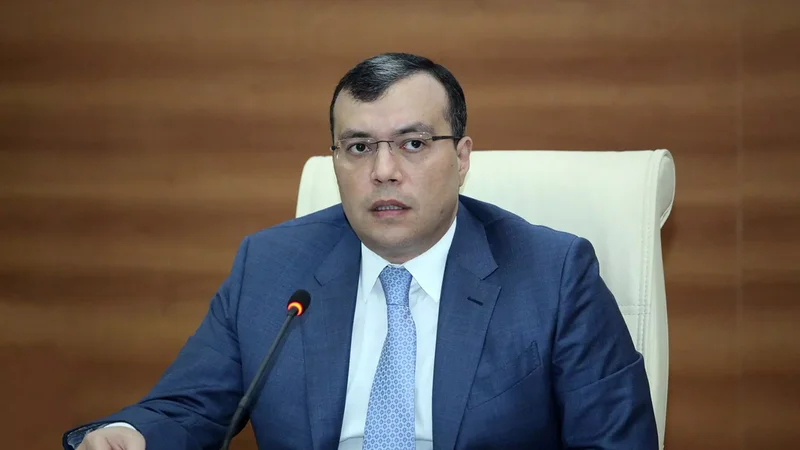 Nazirdən deputatların maaş artımı təklifinə REAKSİYA