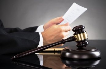 Din xadiminə sui-qəsd hazırlamaqda ittiham olunanların məhkəməsi başladı