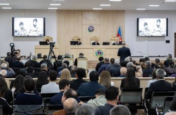 Məhkəmədə hərbi cinayətlərdə təqsirləndirilən erməniəsilli şəxslərlə bağlı sübutlar elan olunub