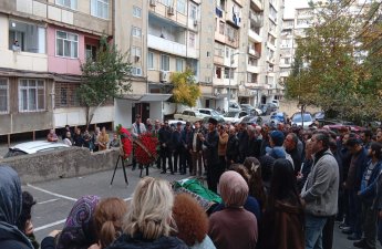 Əməkdar artist Vahid Əliyev dəfn olunub