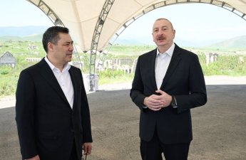 Жапаров поздравил Алиева