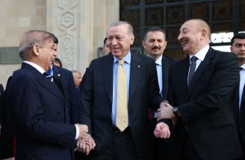 Türkiyə Prezidenti hərbi paraddan fotolar paylaşıb - FOTO