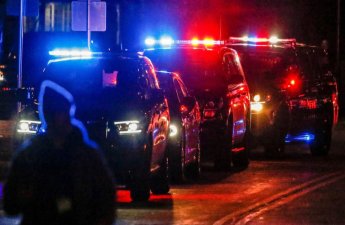 ABŞ-də avtomobil piyadalara çırpılıb, ölənlər və xəsarət alanlar var