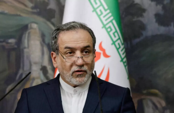 Аббас Арагчи: Иран не доверяет ни одной стране