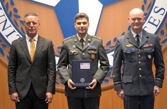 Hərbi qulluqçumuz NATO Regional Əməkdaşlıq kursunu müvəffəqiyyətlə bitirdi - FOTO