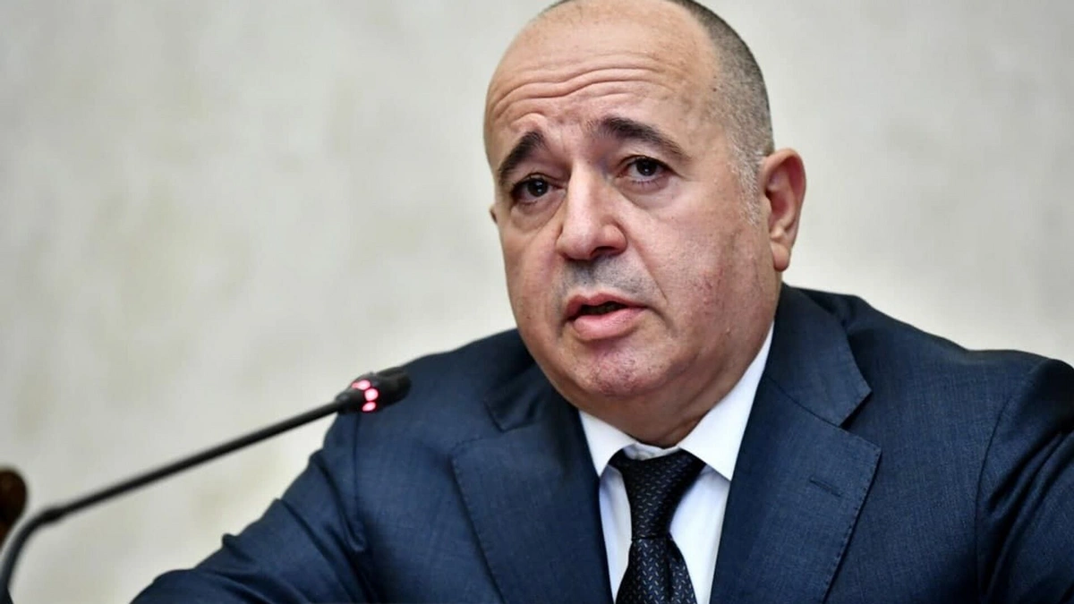 Ermənistanın sabiq müdafiə naziri barəsində qiyabi icraat başlanıb