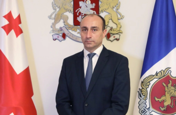 Gürcüstanın daxili işlər naziri təyyarənin qəzaya uğradığı ərazidədir