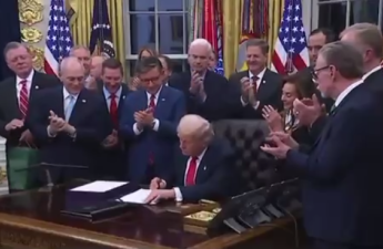 В США завершился самый долгий в истории шатдаун